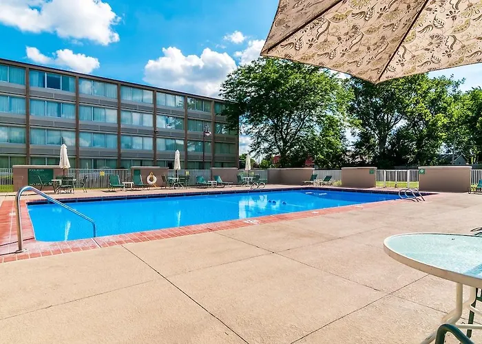 Hotel Clarion & Convention Center Joliet