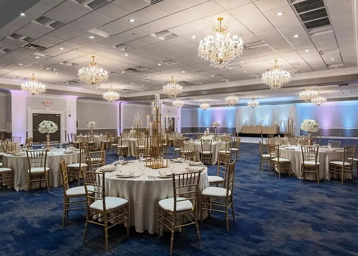 Clarion & Convention Center Hotel