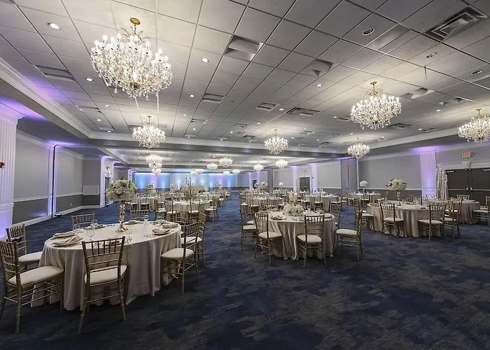 Clarion & Convention Center Hotel