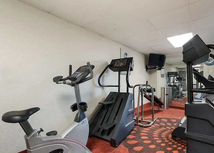 Hotel Clarion & Convention Center 3*