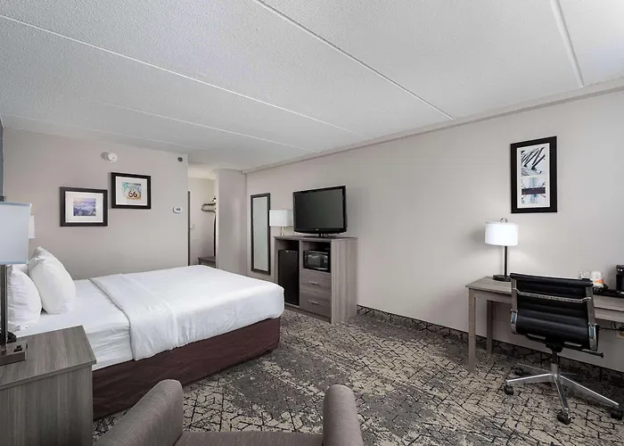 Clarion & Convention Center Joliet